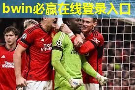 天然画廊！日落西山映照，草坪绿化带两旁仿佛洒满了秋霜